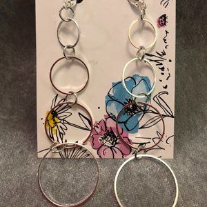 Light as a feather dangling earrings